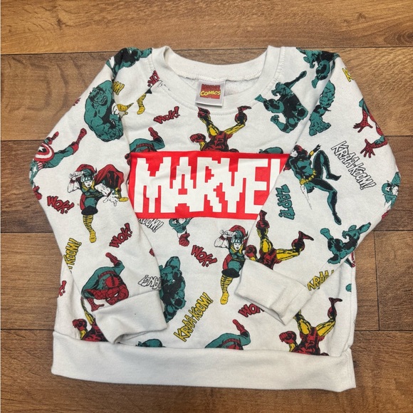 Marvel Graphic Sweatshirt 4T - Picture 2 of 4